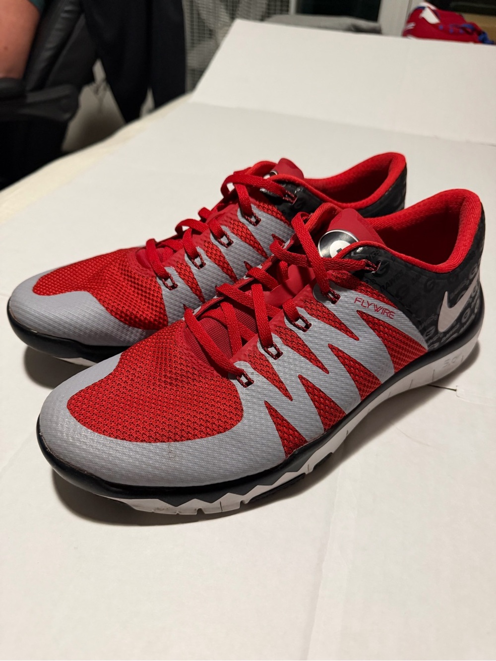 Nike Men’s Red and Gray Flywire Training Sneakers